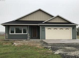 7626 Lookingglass Rd, Roseburg, OR 97471