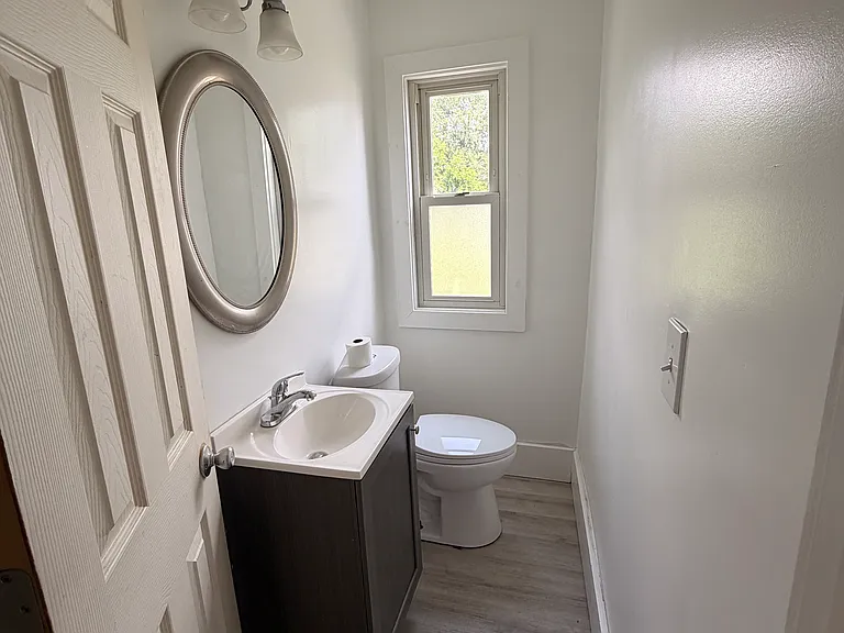 2431 Prast Blvd — Photo 10