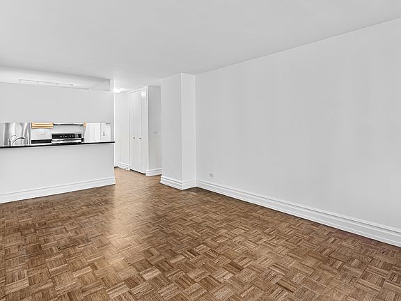 4th image of 145 W 67th St APT 8A