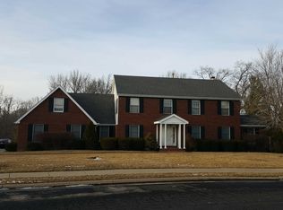 725 W Townes Ct, Peoria, IL 61615