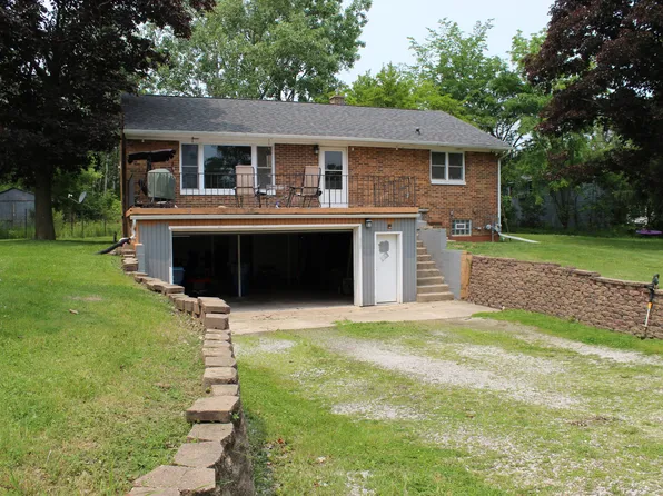 1300 N Waverly Rd, Porter, IN 46304