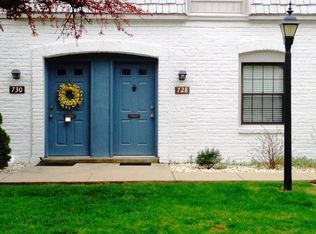 728 Carriage Cir, Pittsburgh, PA 15205