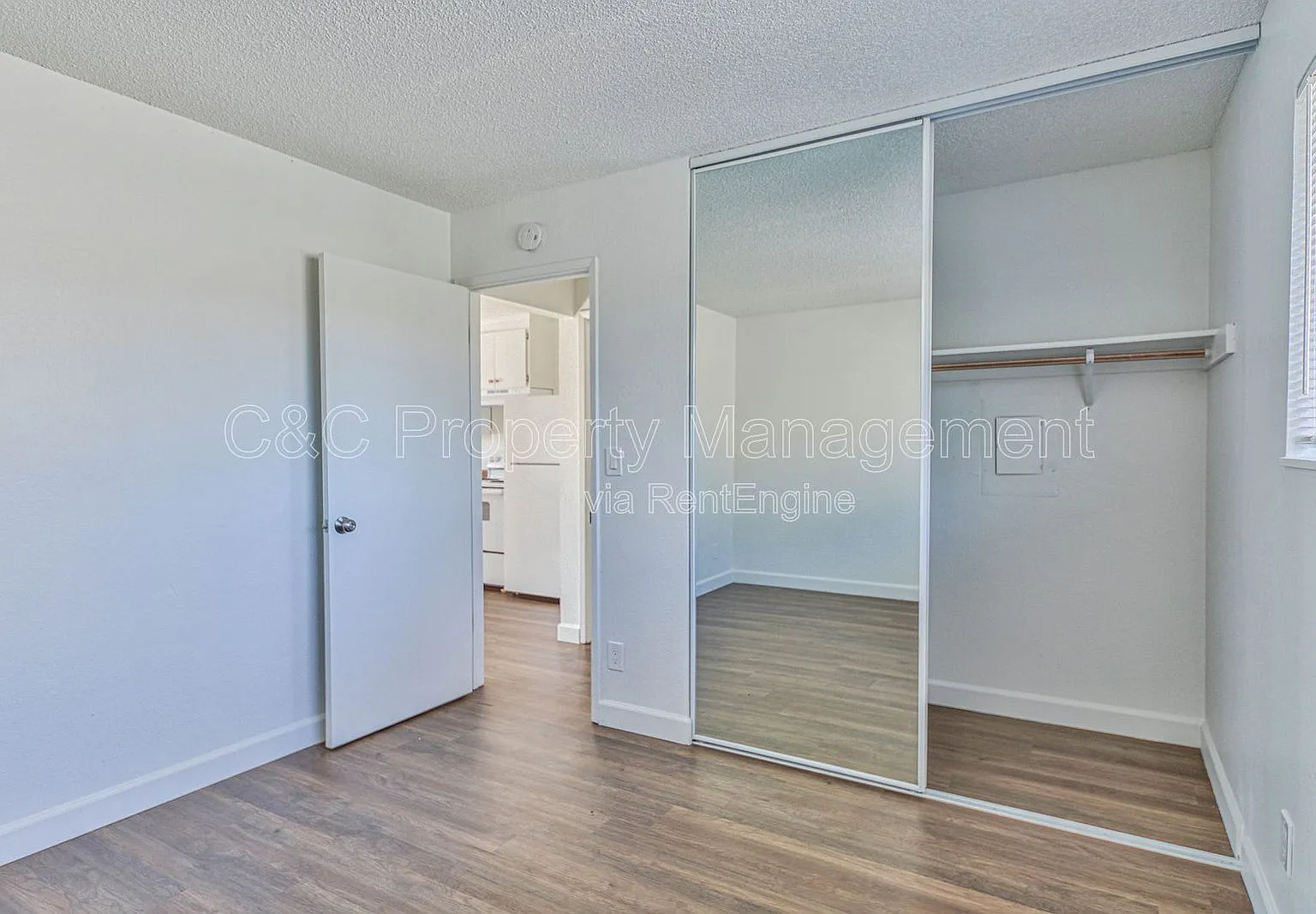 1 bed, 1.0 bath, 450 sqft, $1,995 — Photo 2