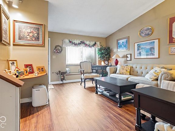 3rd image of 6513 Apollo Way