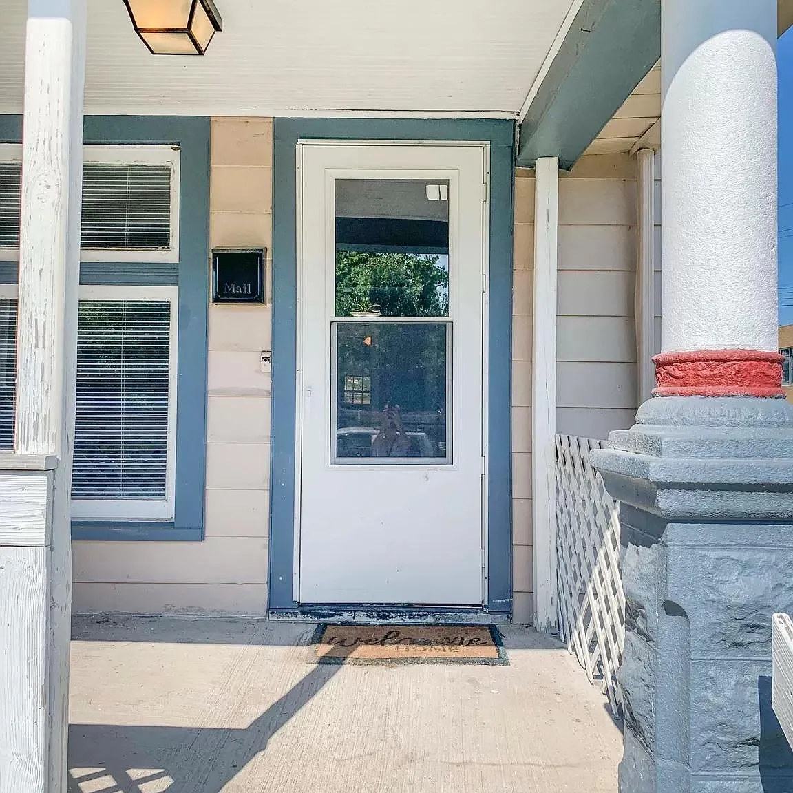 2 bed, 1.5 bath, 1000 sqft, $1,250 — Photo 2