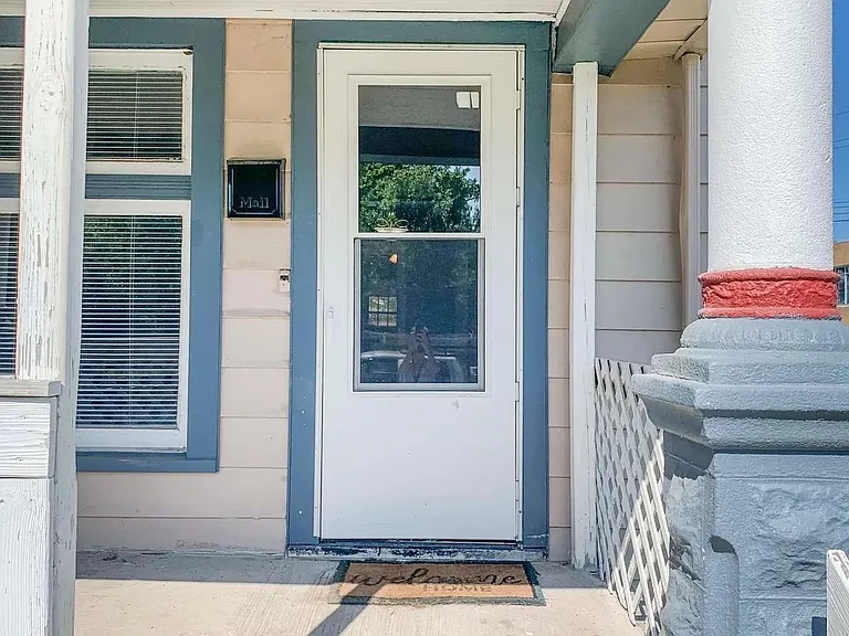756 E Pleasant Run Parkway North Dr — Photo 2