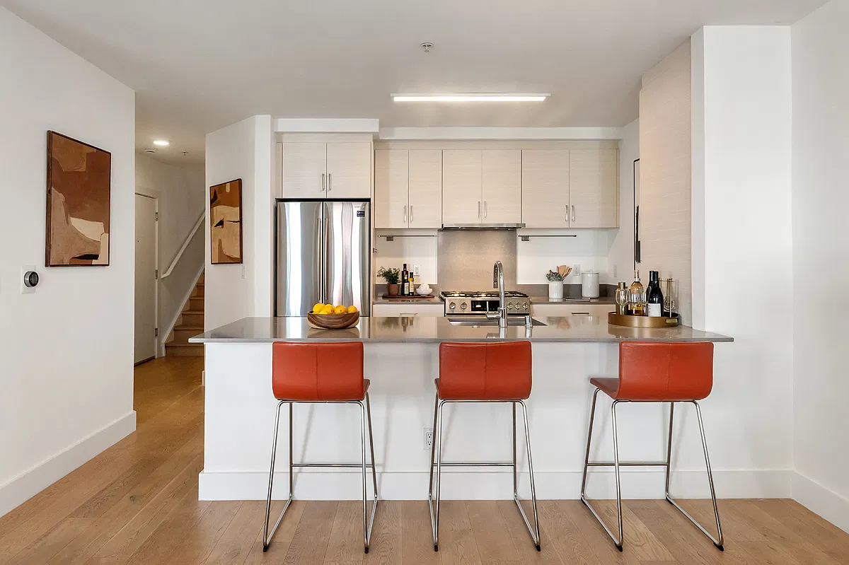 3 bed, 1549 sqft, $6,995 — Photo 4