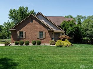 7569 Stone Ridge Dr, Springboro, OH 45066