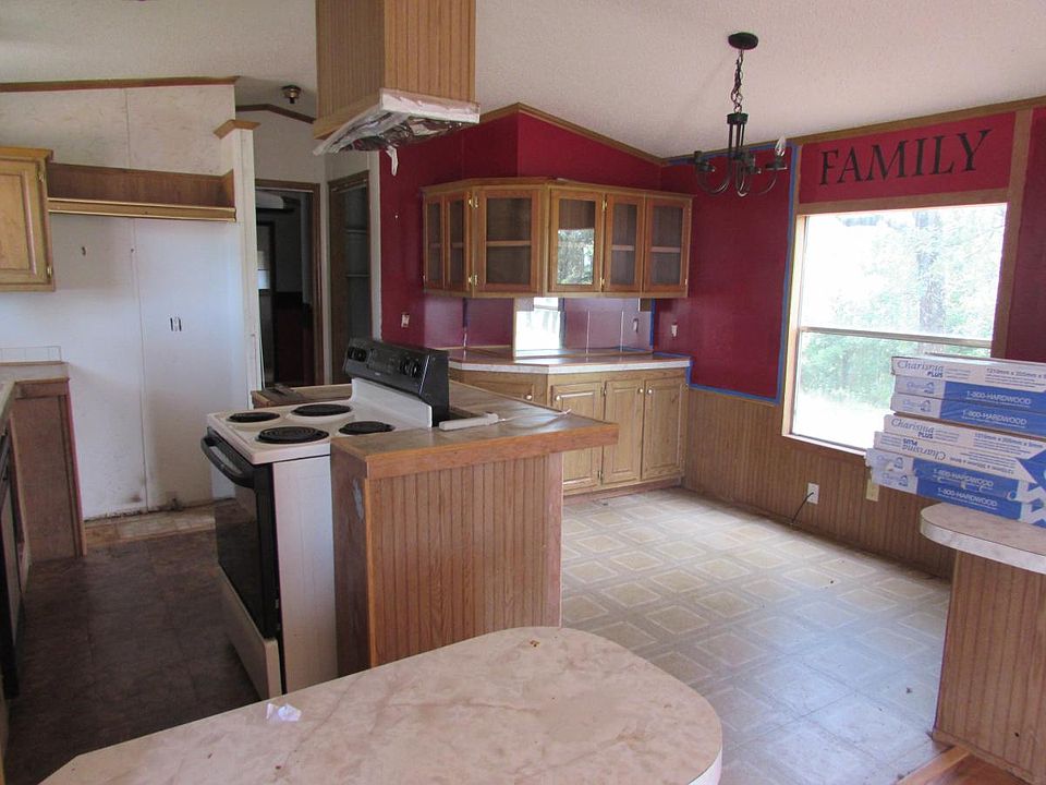 2nd image of 9301 152nd St