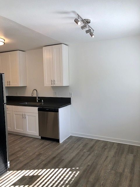 1st image of 570 N Los Robles Ave APT 12