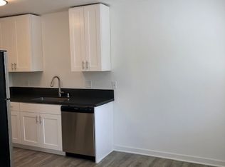 570 N Los Robles Ave APT 12, Pasadena, CA 91101