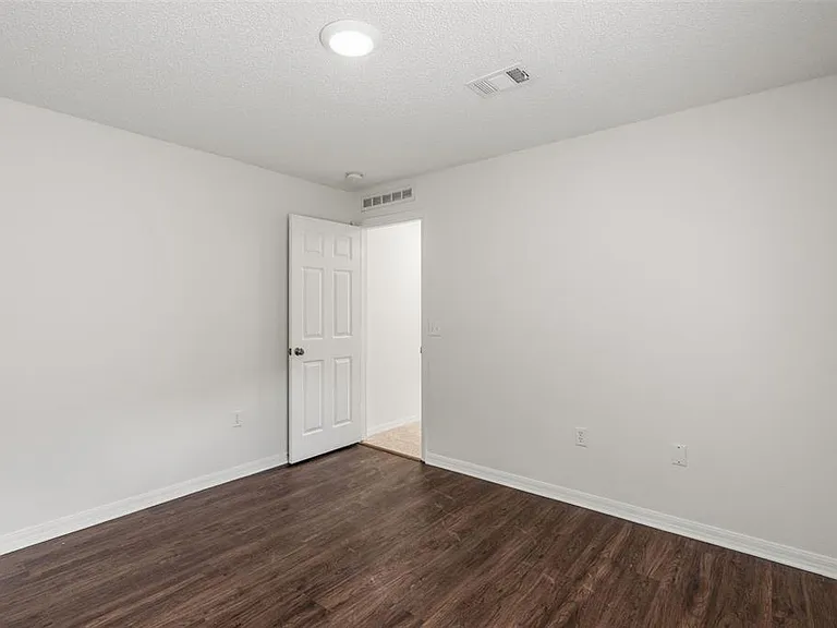 16918 Corner Hill Ct — Photo 19