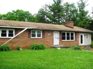 609 Mount Elbert Rd NW, Riner, VA 24149