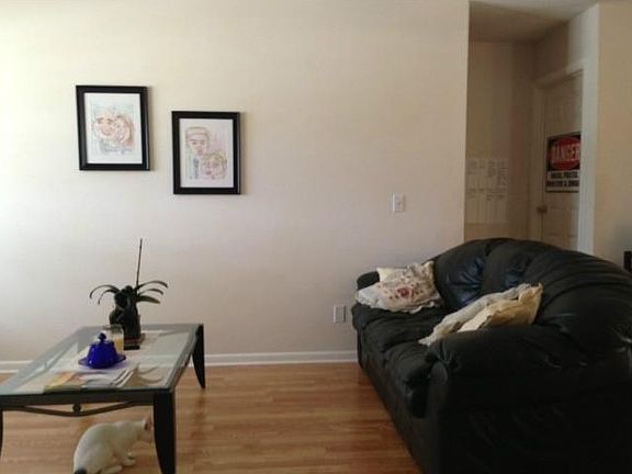 4th image of 1036 43rd Ave