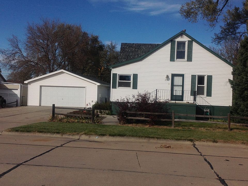 1st image of 2115 W 5th St