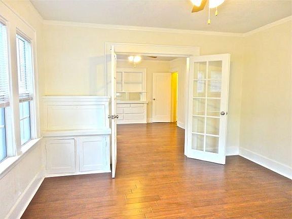 4th image of 1258 E Broadway
