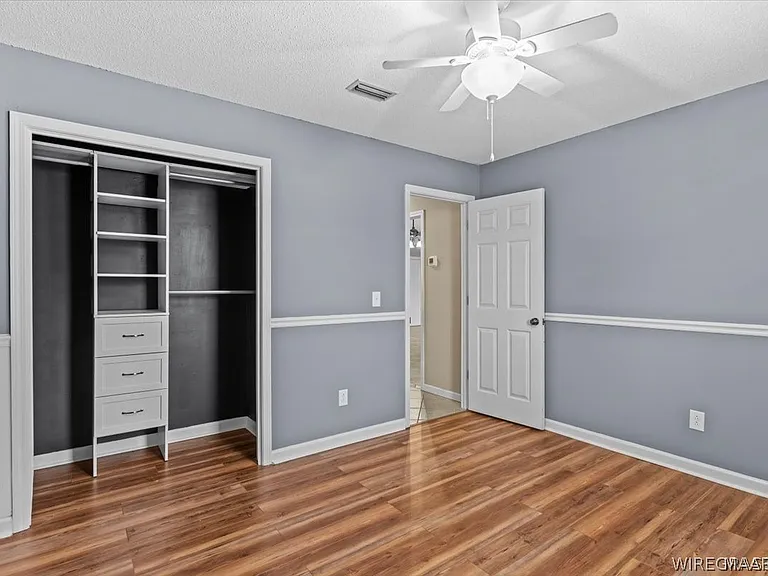 105 Periwinkle Ct — Photo 10