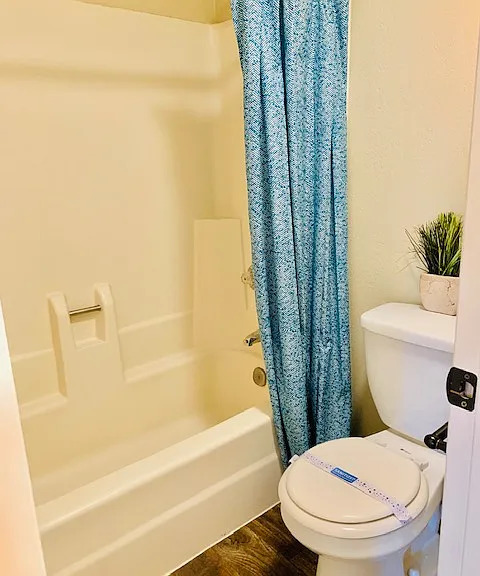 Desert Springs Apartments — Photo 47