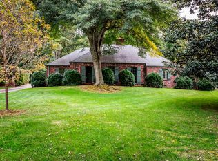1550 Kenesaw Ave, Knoxville, TN 37919