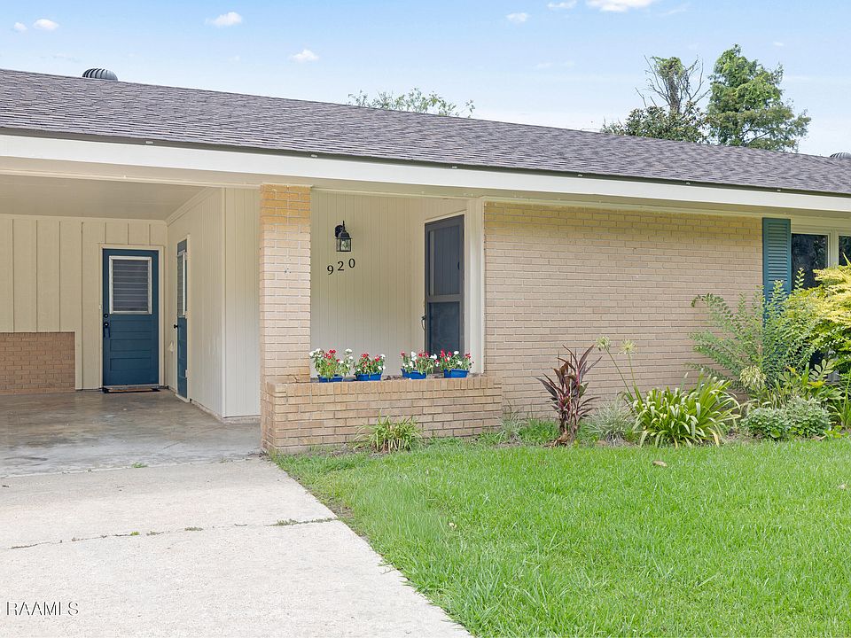 1st image of 920 Marilyn Dr
