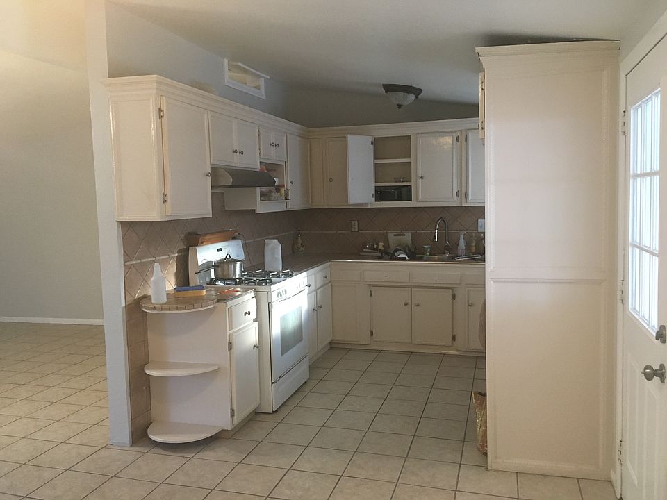 2nd image of 38509 Lemsford Ave