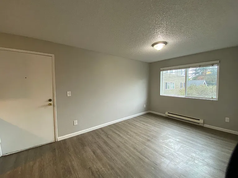 Westwood Apartments — Photo 71