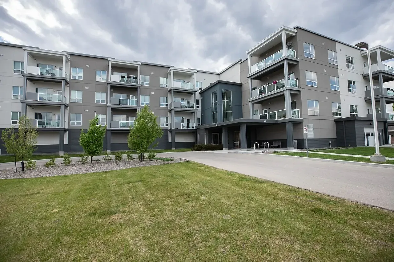 Silver Heights II — Photo 3