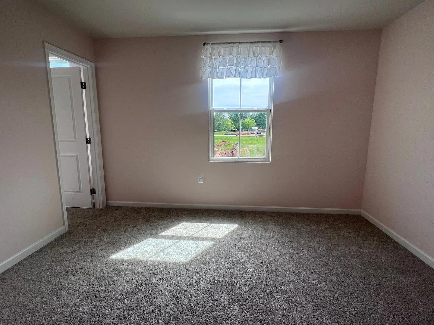 For Rent — Photo 4
