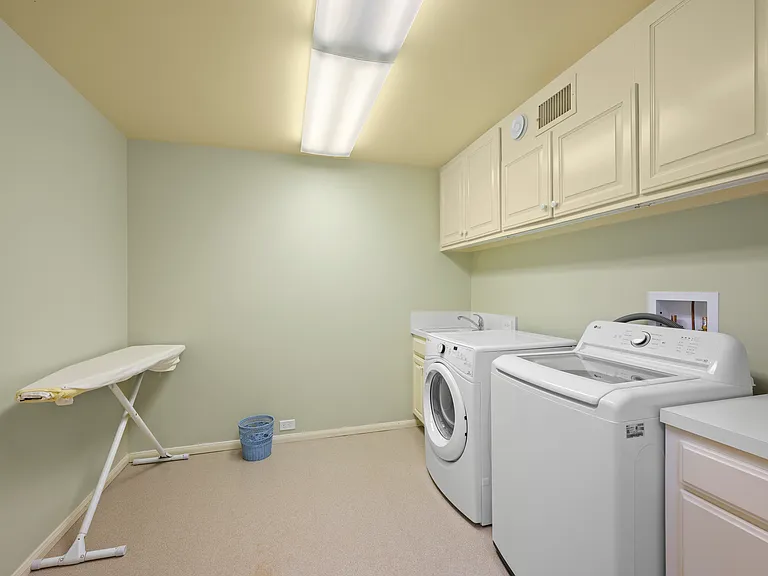 7612 Hillside Dr — Photo 47