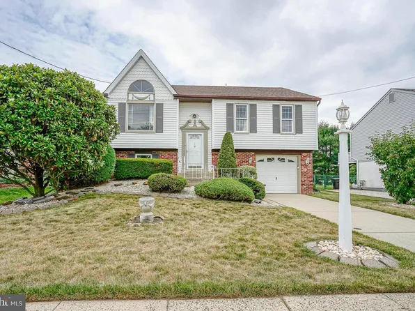 7841 Wyndam Rd, Pennsauken, NJ 08109