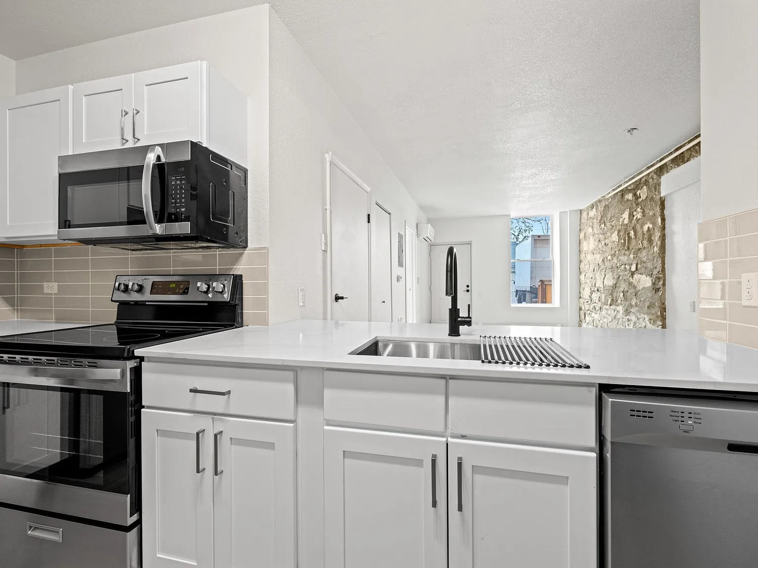 Tallmadge Lofts — Photo 4