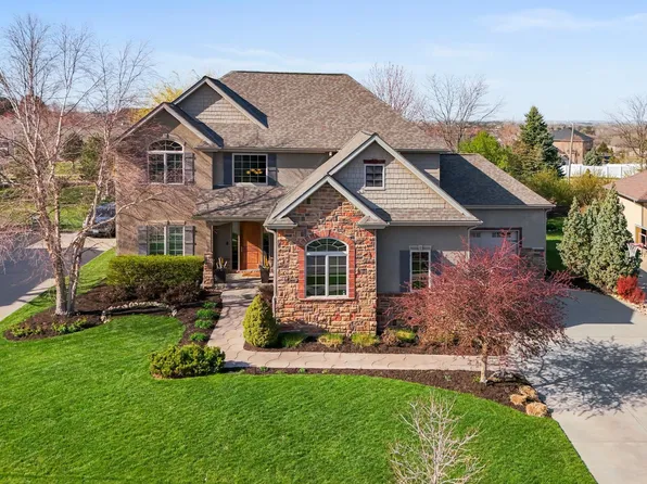 9640 Cotswold Ln, Lincoln, NE 68526