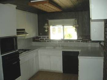 4th image of 220 Olympia Dr