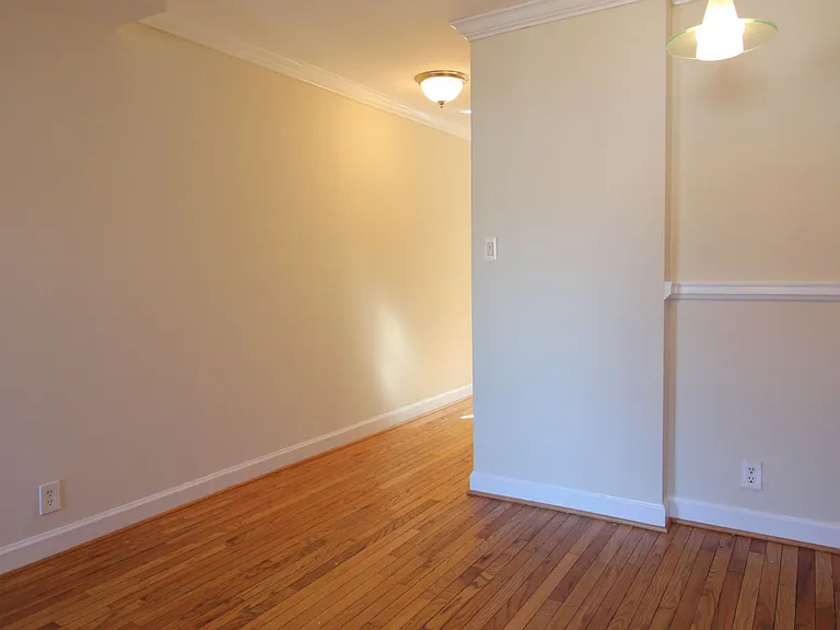 1224 Eton Ct NW — Photo 4