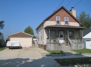 1912 Emmet St, Two Rivers, WI 54241