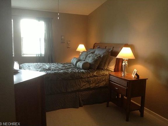 3rd image of 4074 Saint Andrews Ct Unit 1