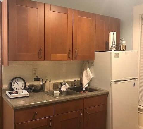4th image of 1762 Minnehaha Ave W #2