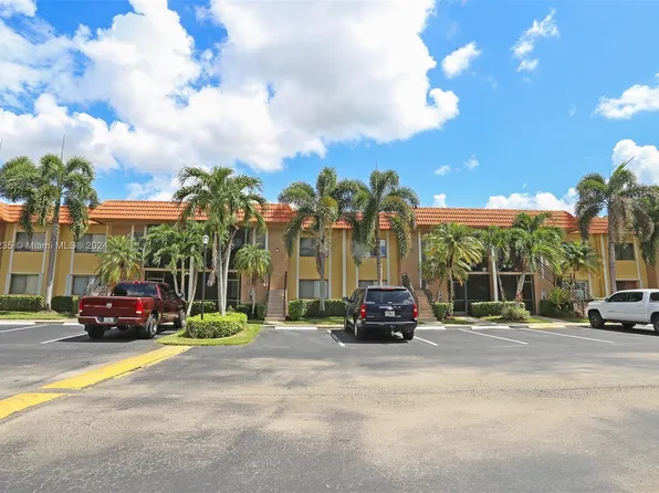 437 Lakeview Dr APT 102, Weston, FL 33326