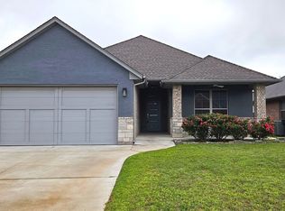 2409 Fallview Dr, Edmond, OK 73034