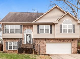 209 Saint Martins Ln, Smyrna, TN 37167