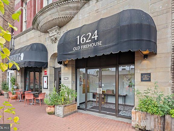 2nd image of 1624 U St NW APT 301