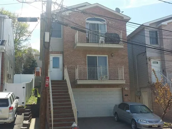5206 Cottage Ave, North Bergen, NJ 07047