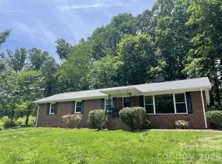 540 Carolyn Ln, Charlotte, NC 28213