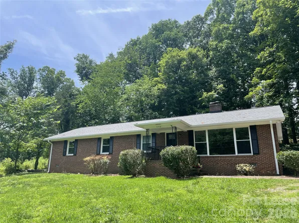 540 Carolyn Ln, Charlotte, NC 28213