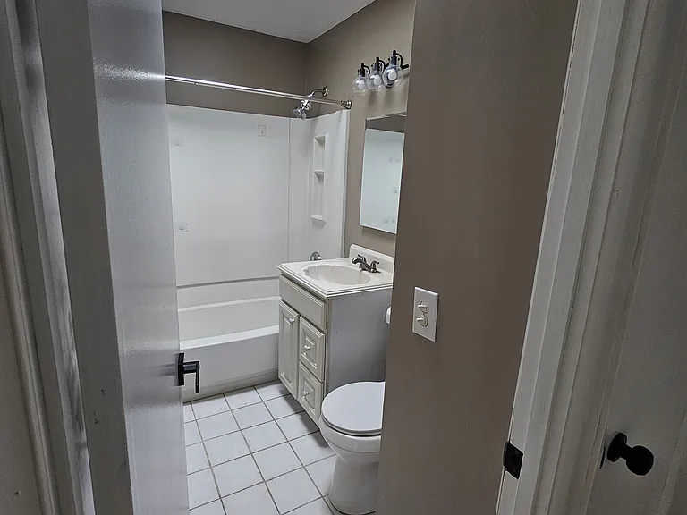 1248 Birchview Dr — Photo 6