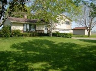 N6113 Shaw Hill Rd, Beaver Dam, WI 53916