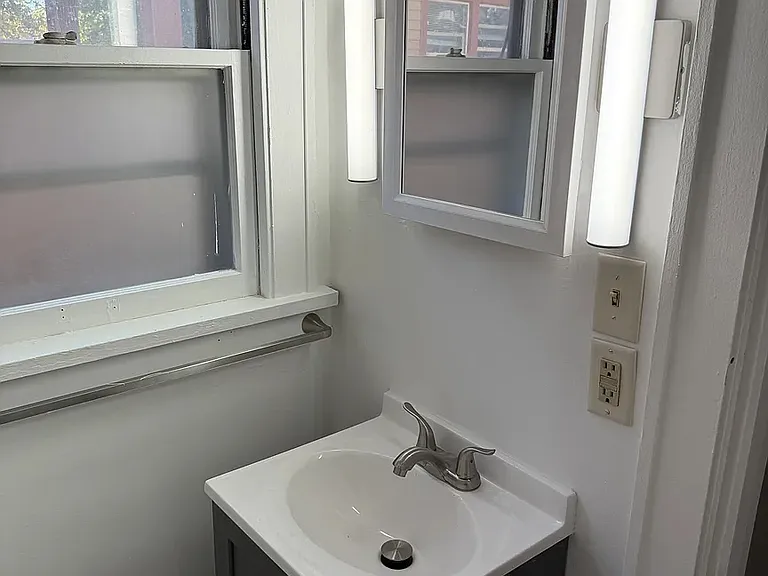 514 N Dubuque St #1 — Photo 10