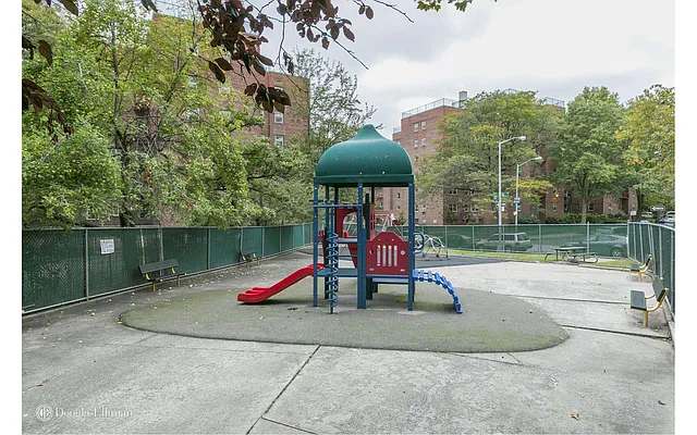 Sold by Douglas Elliman | media 32