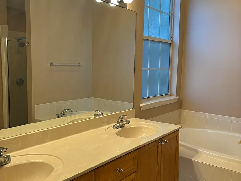 3722 Longfellow Rd — Photo 36