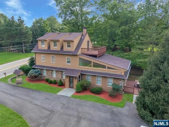 20 Cripplebush Rd, Old Tappan, NJ 07675